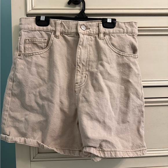 Ardene Beige High Rise Mom Jeans - Picture 2 of 4